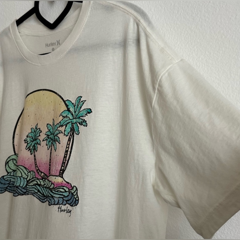 Hurley Cream Tropical Graphic Oversized Short Sleeve Tee Size Various - Picture 5 of 7